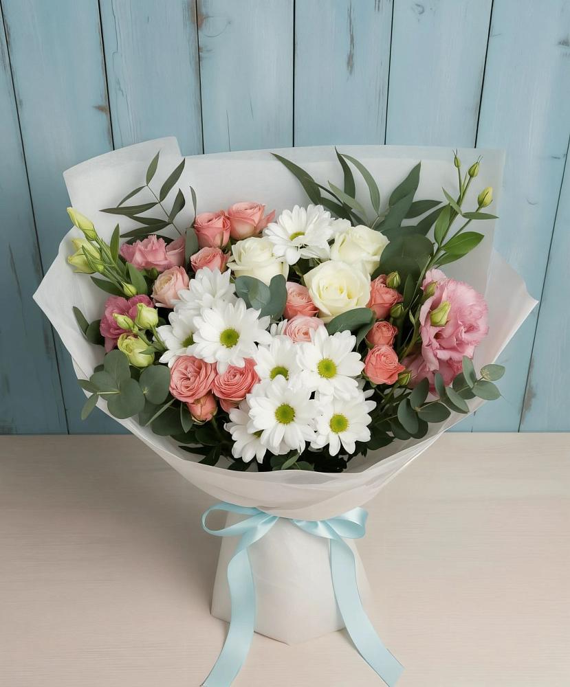 Букет цветов из: Розы, Лизиантусы и Хризантемы в Краснофарфорном