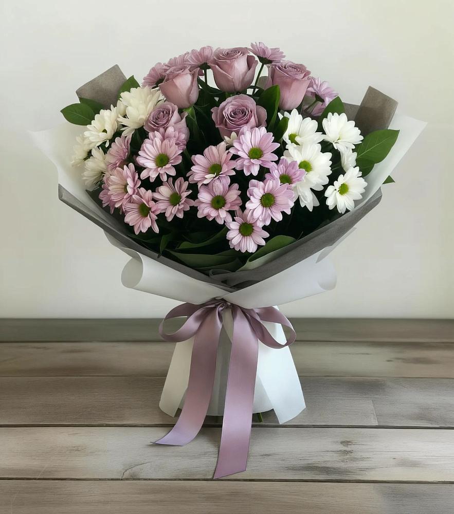 Букет цветов из: Хризантемы и Розы в Краснофарфорном