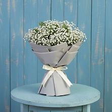 Букет цветов из:  Гипсофила в Краснофарфорном