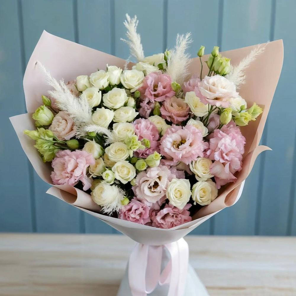 Букет цветов из: Альстромерии и Розы в Краснофарфорном