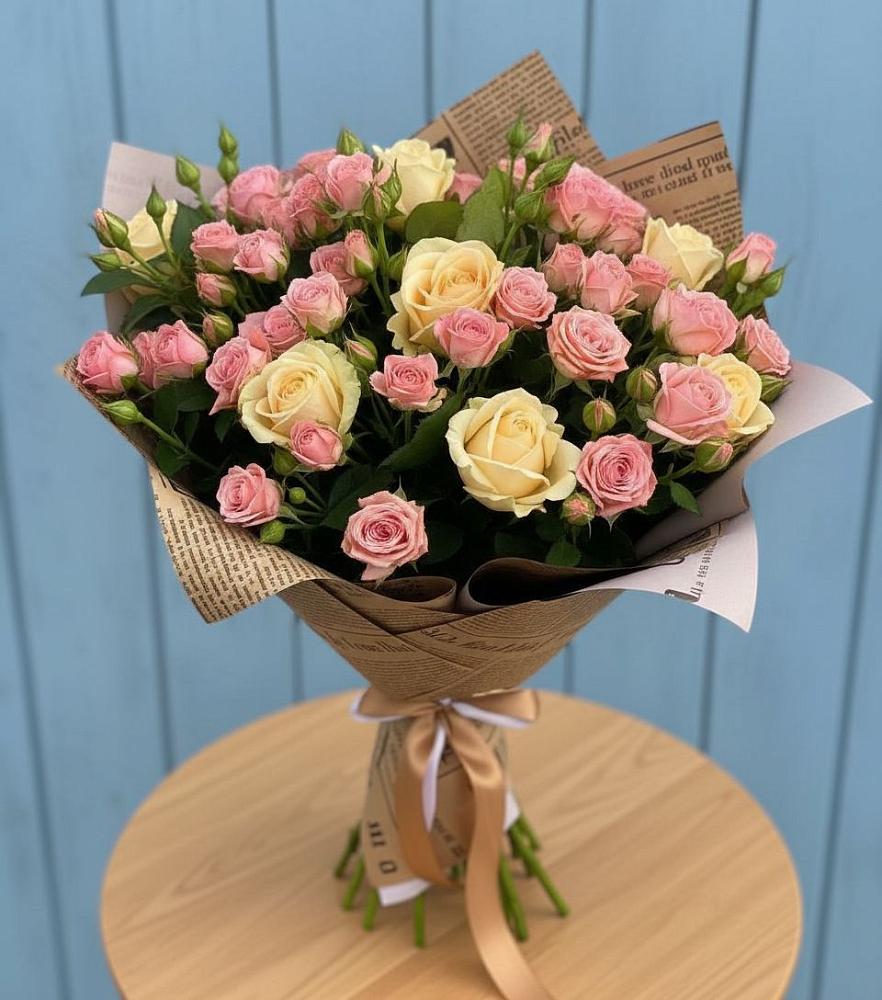 Букет цветов из: Розы в Краснофарфорном