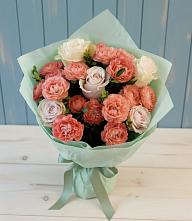 Букет цветов из:  Розы в Краснофарфорном