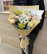 Букет цветов из:  Альстромерии, Розы и Хризантемы в Краснофарфорном