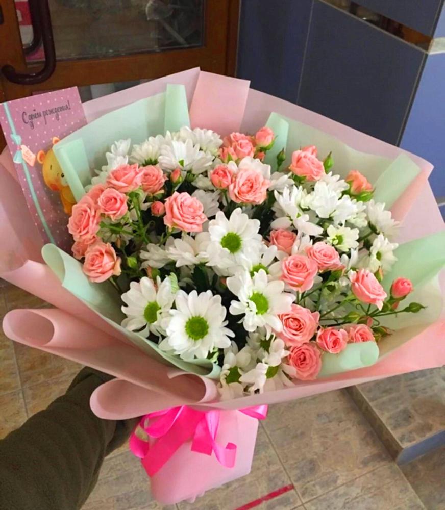 Букет цветов из: Розы и Хризантемы в Краснофарфорном