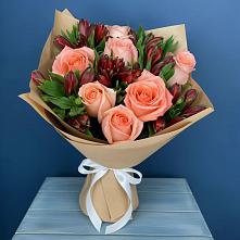 Букет цветов из:  Розы и Альстромерии в Краснофарфорном