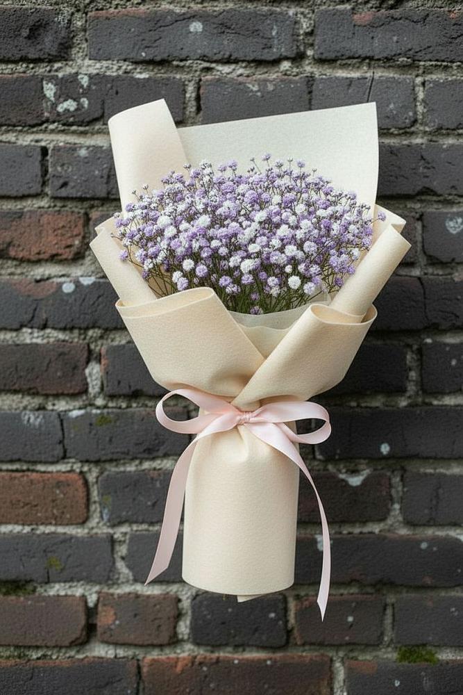 Букет цветов из: Гипсофила в Краснофарфорном