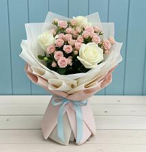 Букет цветов из:  Розы в Краснофарфорном