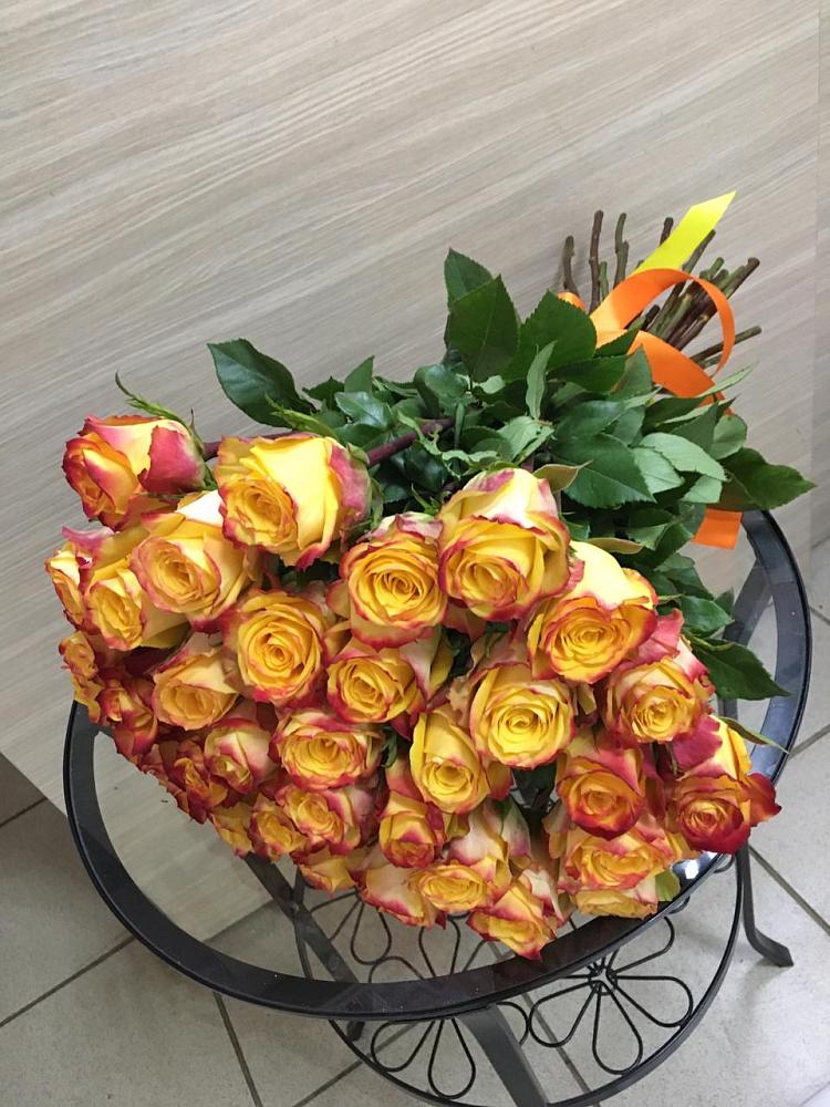 Букет Желтые розы в Краснофарфорном