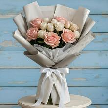 Букет цветов из:  Розы в Краснофарфорном