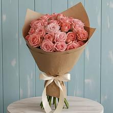 Букет цветов из:  Розы в Краснофарфорном