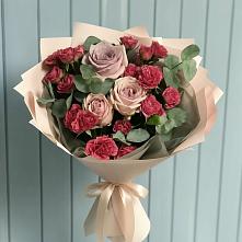 Букет цветов из:  Гвоздики и Розы #REPLACE_PRED# Краснофарфорном