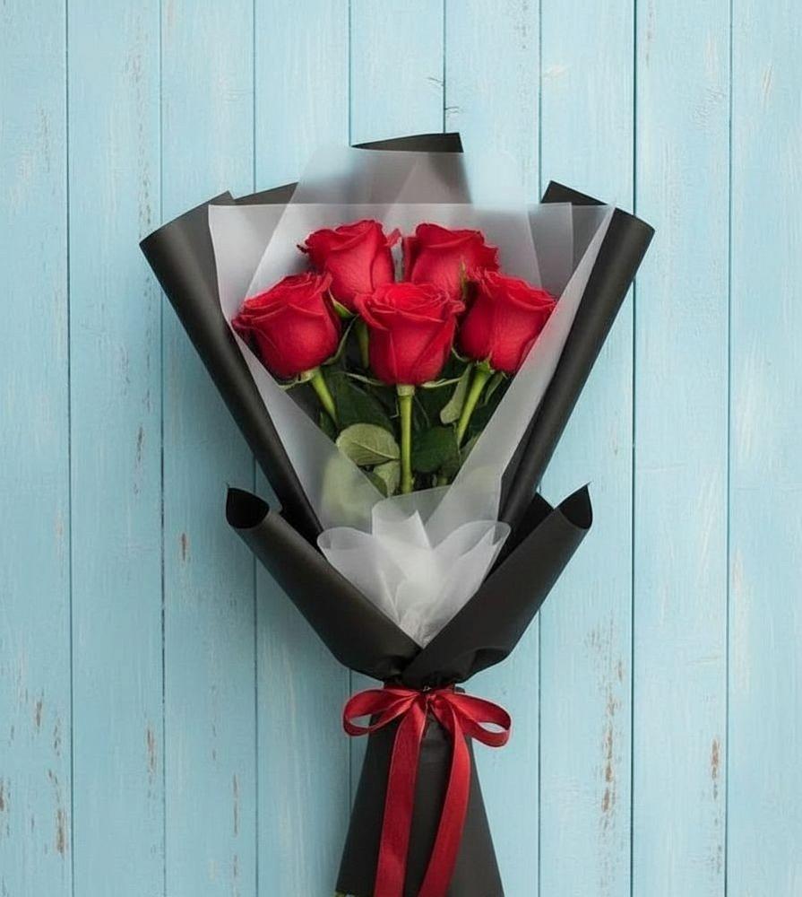 Букет цветов из: Розы в Краснофарфорном