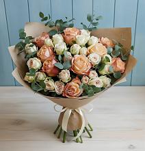 Букет цветов из:  Альстромерии и Розы в Краснофарфорном